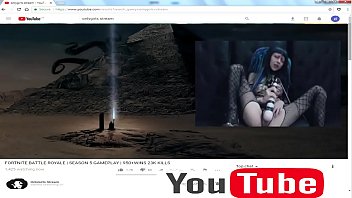 Gothic girl masturbating In live stream