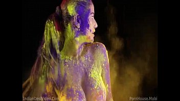 Poonam Pandey Happy Holi 2017