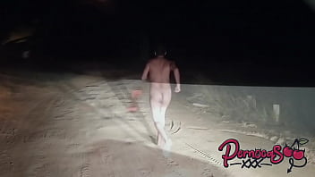 Depois da balada pegamos um boy e deixamos pelado na estrada - Lady Milf - Pernocas