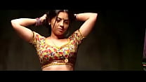 Sonalee Kulkarni hot and sexy navel from movie shutter.